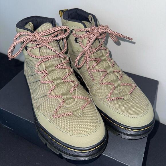 Dr. Martens Buwick Womens Size 8L Utility Boots Extra Tough Lace Up Pale Olive - Picture 4 of 15